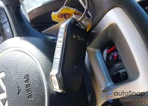 2022 Kia K5 Lxs из США, поврежденный, VIN 5XXG14J29NG129556